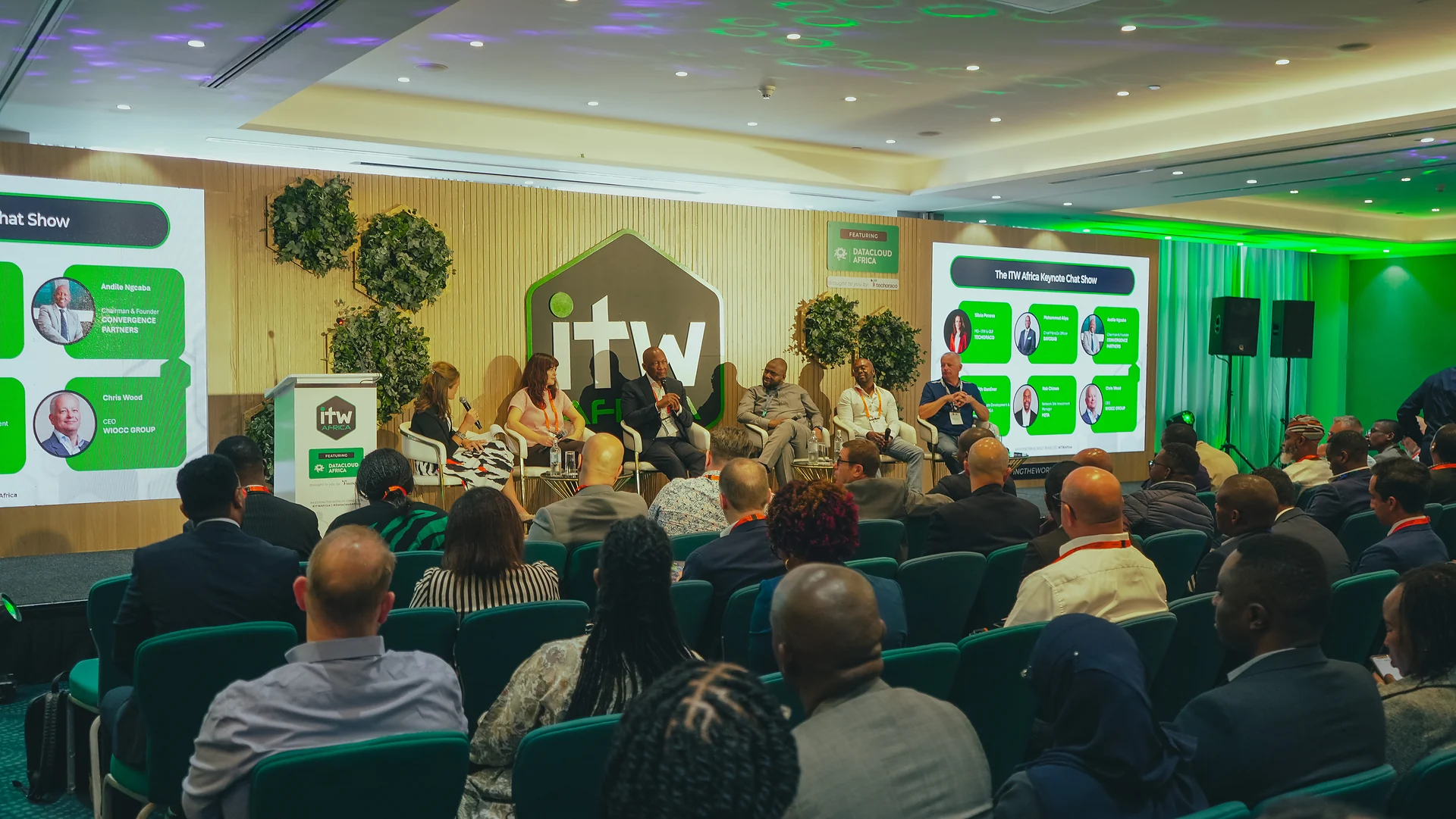 Audience attending a conference produced by Peak Experience